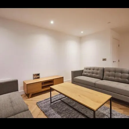 Luxurious Manchester City Centre 2 Bed Apartment-3